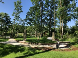 Hinrichssegen Waldfriedhof.JPG