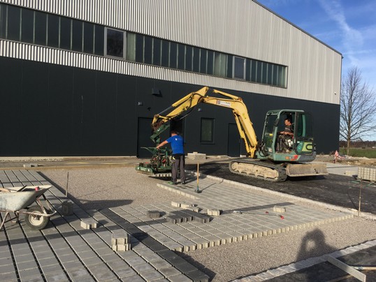 4-strasser-Pflastergreifer für Bagger und Lader(1).jpg